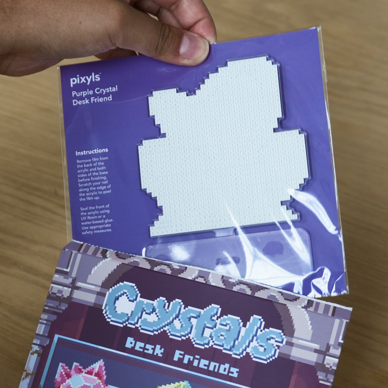 Crystals_Desk_Friends_Blind_Box-3_9a3e29fe-b7bd-4303-8fee-e097416b8b0f.png